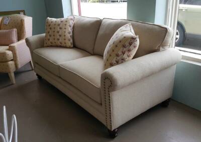 EGF 33 White sofa