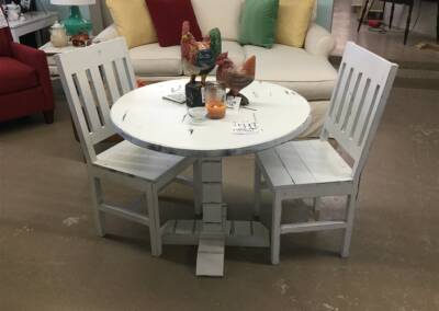 EGF 46 Custom round table and chairs