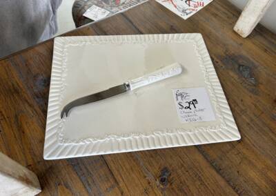 KIQ-3 $29.99 Cheese platter w/ Knife Mikasa Italian Countryside
