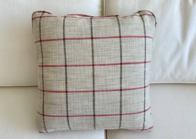 EGF Brown/red plaid pillow
