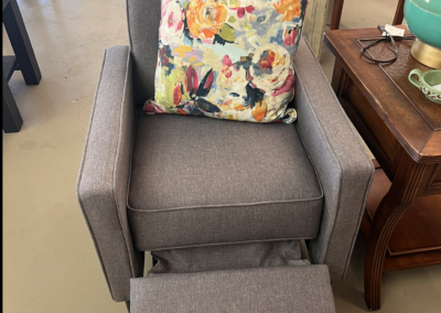 EGF- $499.99 Modern recliner in grey. CAN ORDER MORE COLORS!!