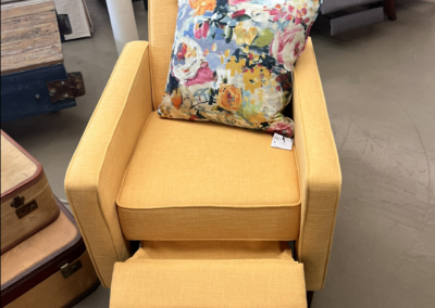 EGF- $499.99 Modern recliner in yellow. CAN ORDER MORE COLORS!!